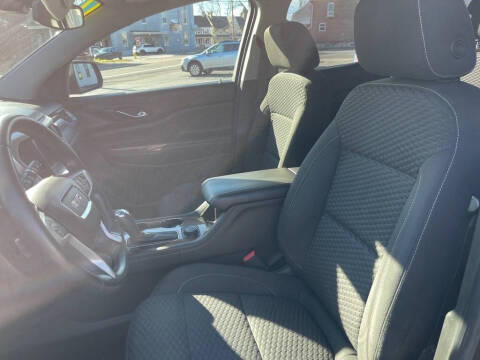 2017 GMC Acadia SLE-2