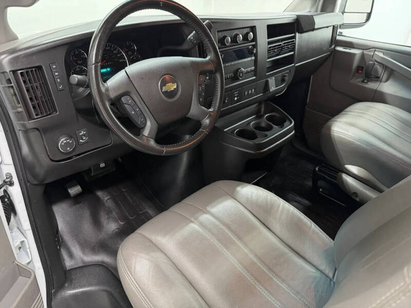 2023 Chevrolet Express LS 3500