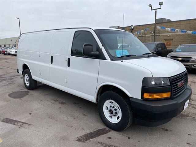 2018 GMC Savana 2500