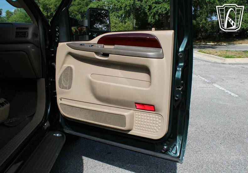 2003 Ford Excursion Limited