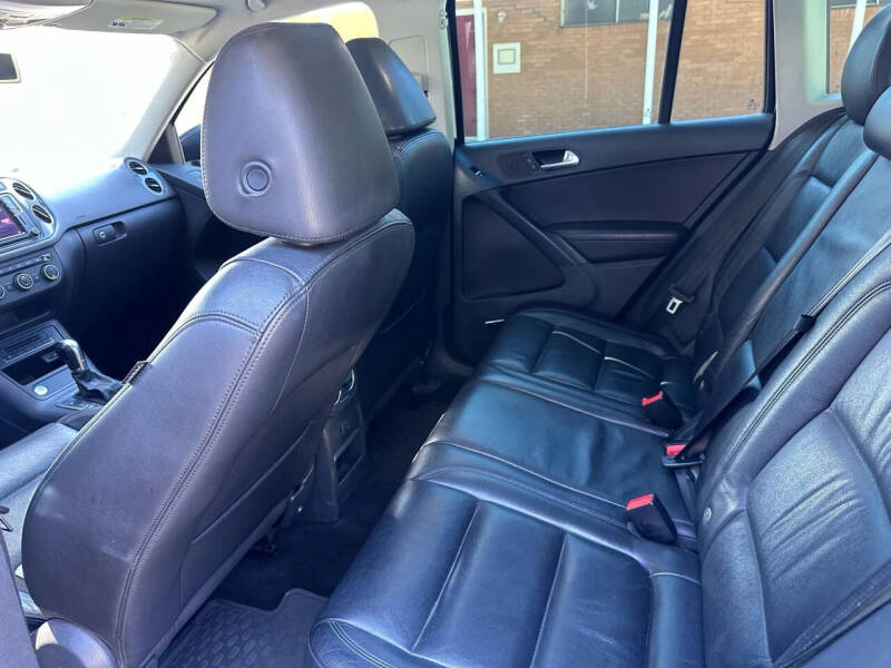 2017 Volkswagen Tiguan 2.0T SEL 4Motion