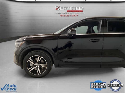2025 Volvo XC40 B5 Core Bright Theme