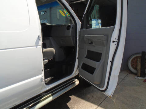2014 Ford E-Series E-250