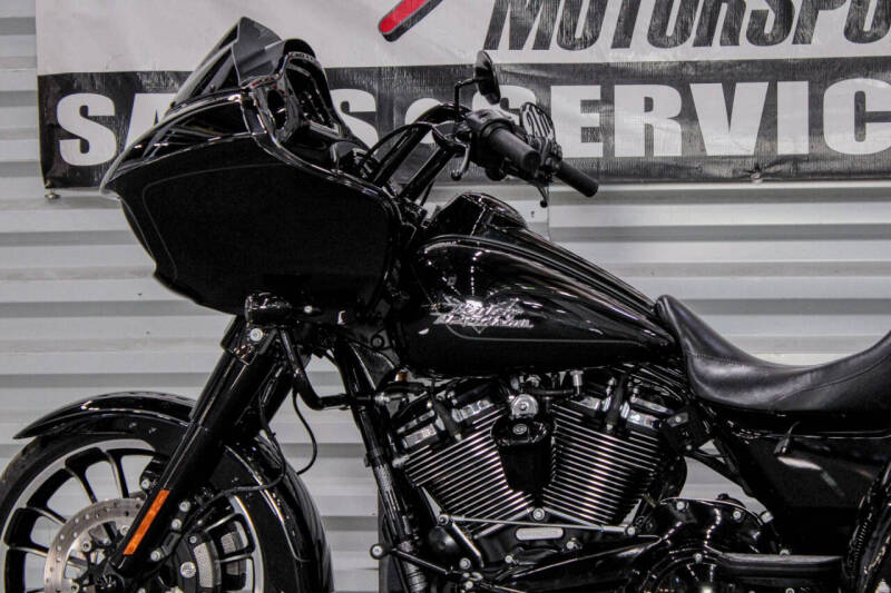 2023 Harley-Davidson Road Glide 3