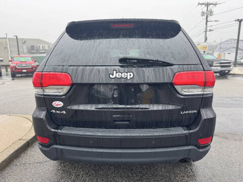 2017 Jeep Grand Cherokee Laredo E