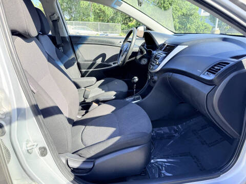 2014 Hyundai Accent GS