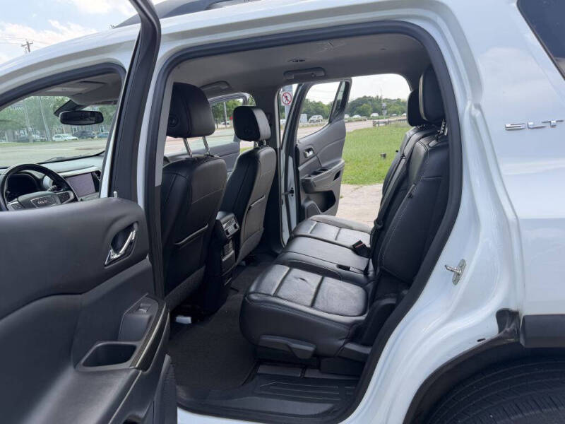 2020 GMC Acadia SLT