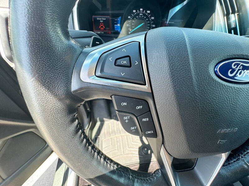 2017 Ford Edge Titanium