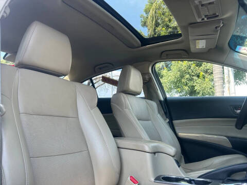 2014 Acura ILX 2.0L w/Tech