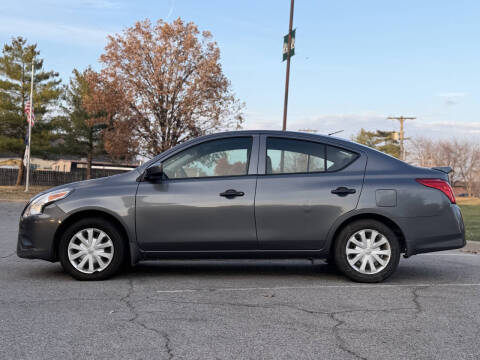 2019 Nissan Versa S Plus