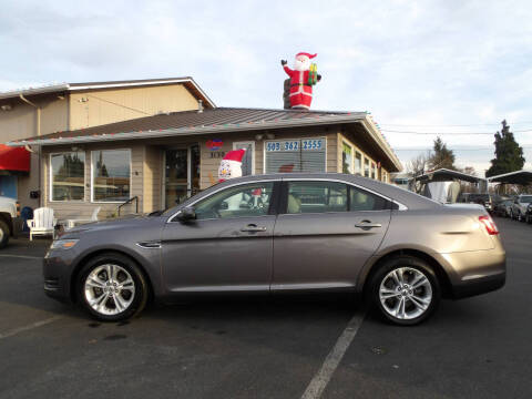 2014 Ford Taurus SEL
