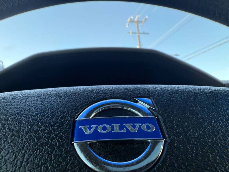 2004 Volvo XC70