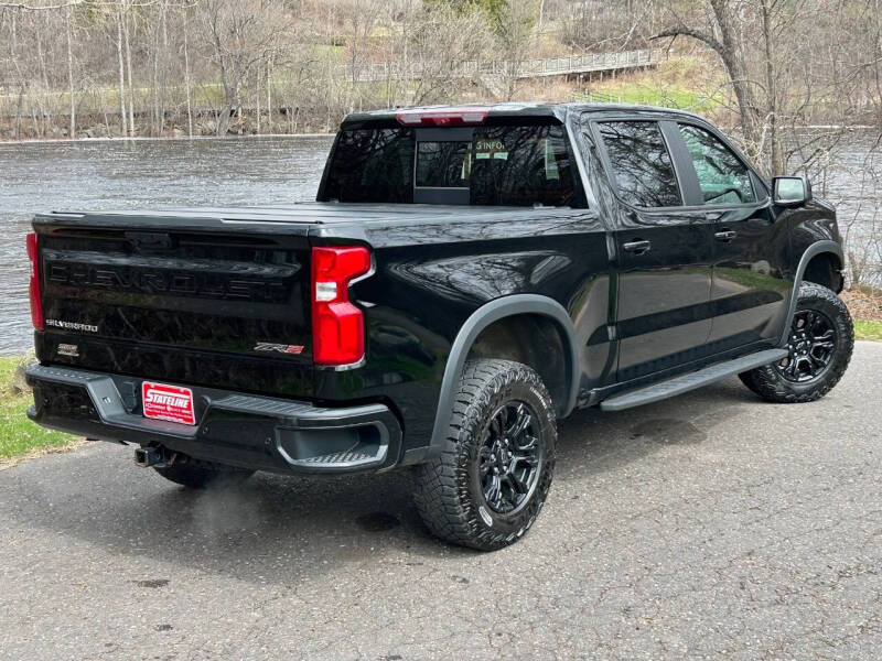 Used 2022 Chevrolet Silverado 1500 ZR2 with VIN 3GCUDHEL7NG676651 for sale in Iron River, MI