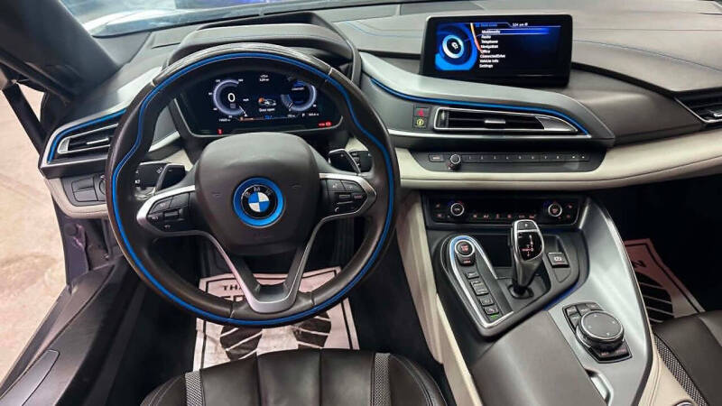 2016 BMW i8