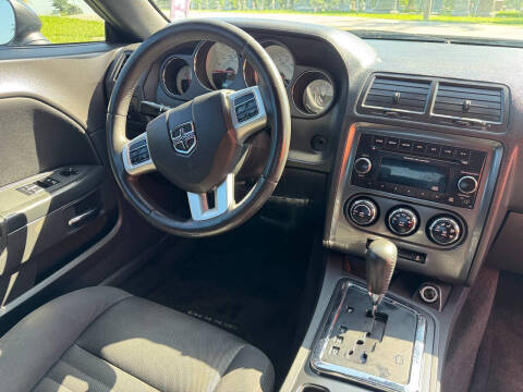 2014 Dodge Challenger SXT