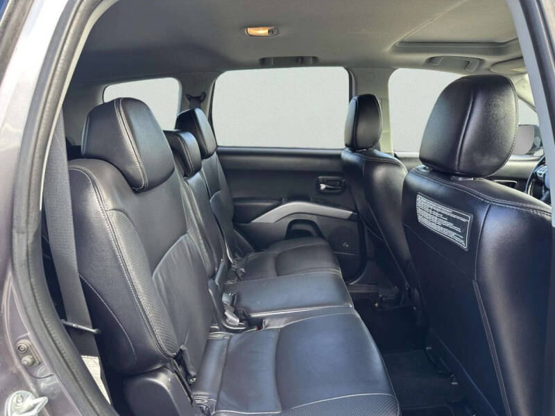 2009 Mitsubishi Outlander XLS