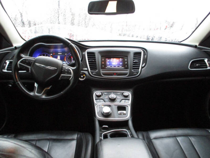 2015 Chrysler 200 C