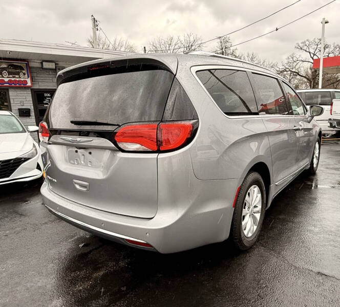 2019 Chrysler Pacifica Touring L
