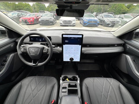 2025 Ford Mustang Mach-E Select