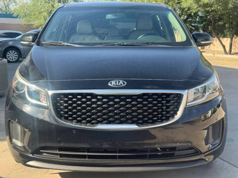2017 Kia Sedona LX