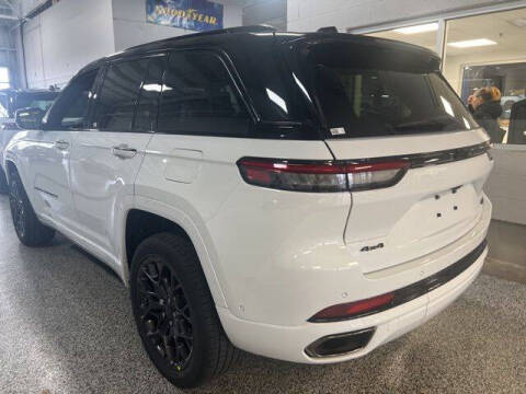 2025 Jeep Grand Cherokee Summit