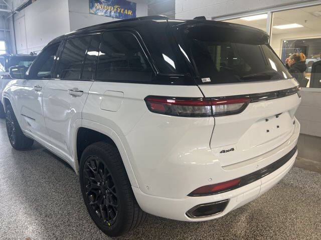 2025 Jeep Grand Cherokee Summit