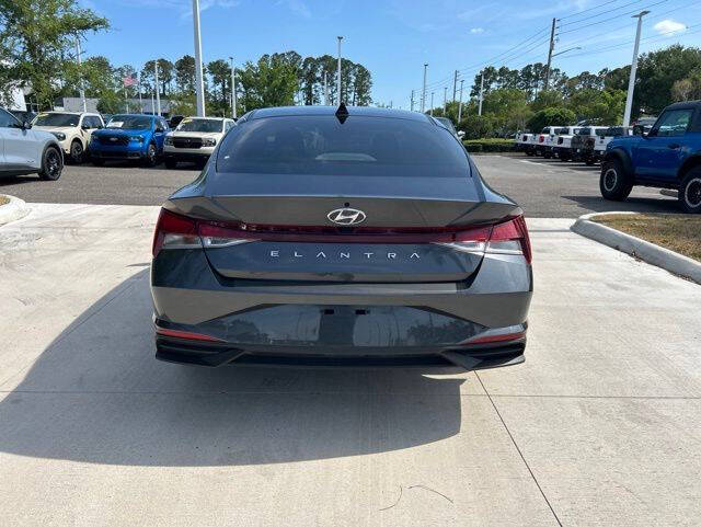 2022 Hyundai Elantra