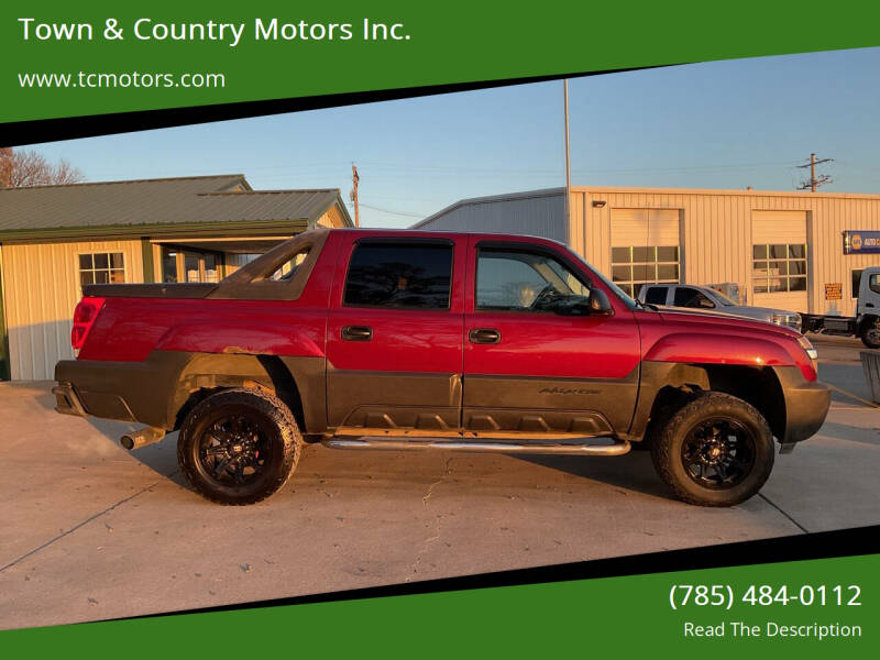 2005 Chevrolet Avalanche for sale at Town & Country Motors Inc. in Meriden KS