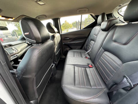 2018 Nissan Kicks SR