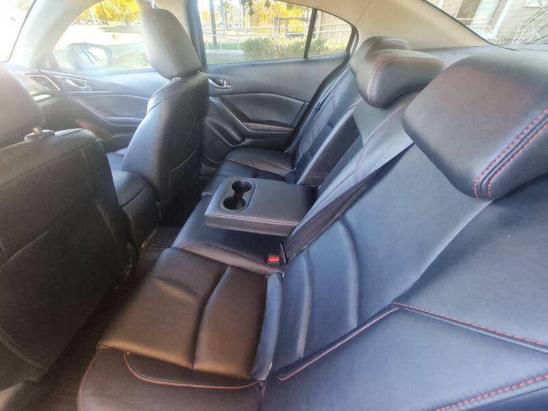 2015 Mazda MAZDA3 s Touring