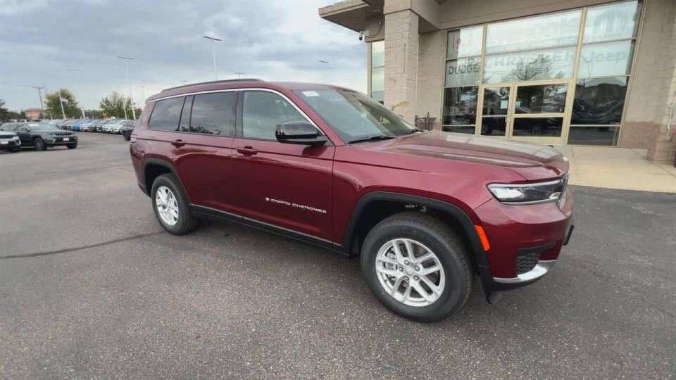 2024 Jeep Grand Cherokee L for sale at Victoria Auto Sales in Victoria, MN