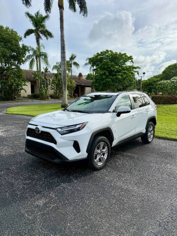 2023 Toyota RAV4 XLE