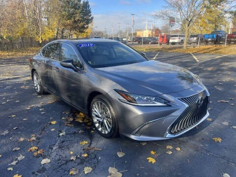 2019 Lexus ES 300h