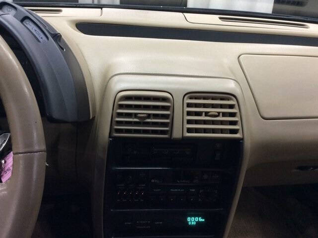 1995 Chrysler Le Baron GTC