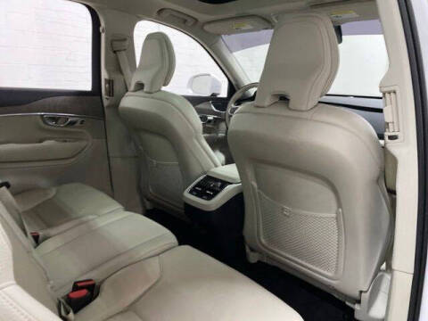 2024 Volvo XC90 B6 Core Bright Theme