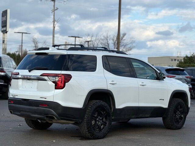 2023 GMC Acadia AT4