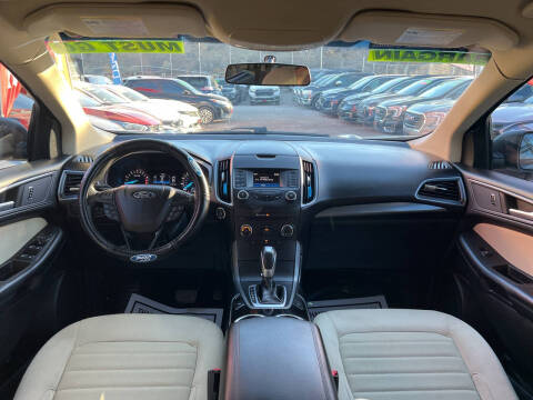 2017 Ford Edge SE