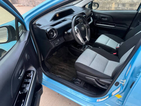 2015 Toyota Prius c Four