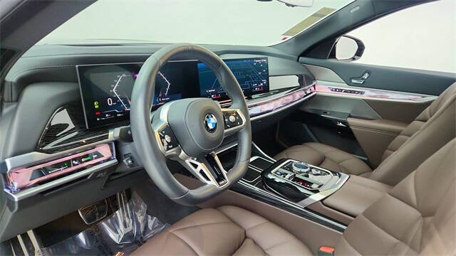 2024 BMW 7 Series 740i