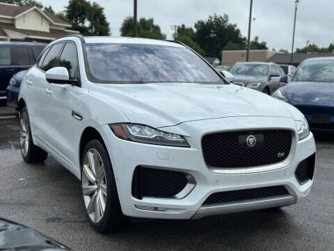 2019 Jaguar F-PACE S