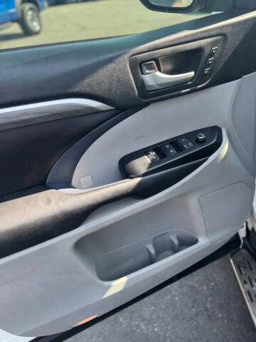 2017 Toyota Highlander