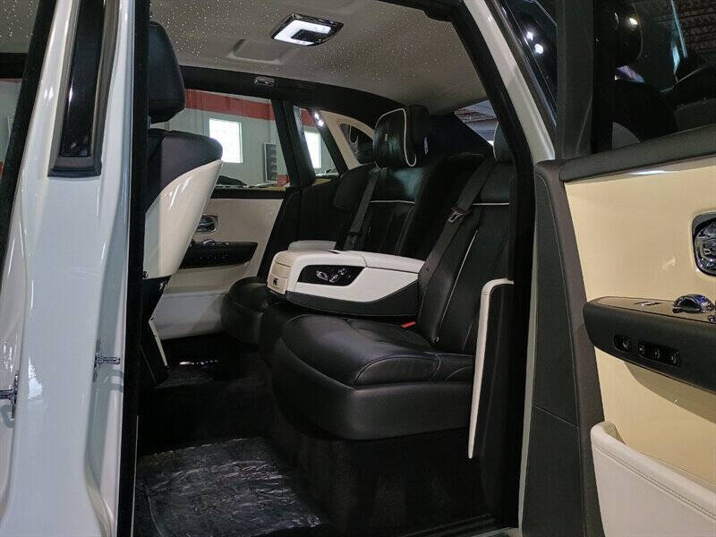 2019 Rolls-Royce Phantom