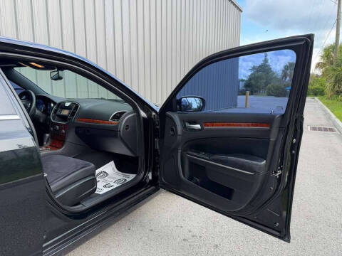 2012 Chrysler 300