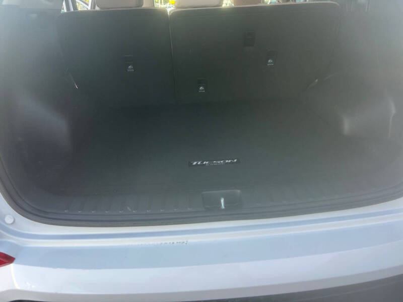 2016 Hyundai Tucson SE