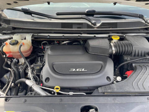 2017 Chrysler Pacifica Touring-L Plus