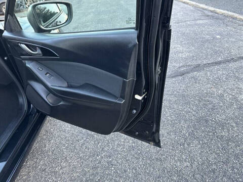 2015 Mazda MAZDA3 i Sport