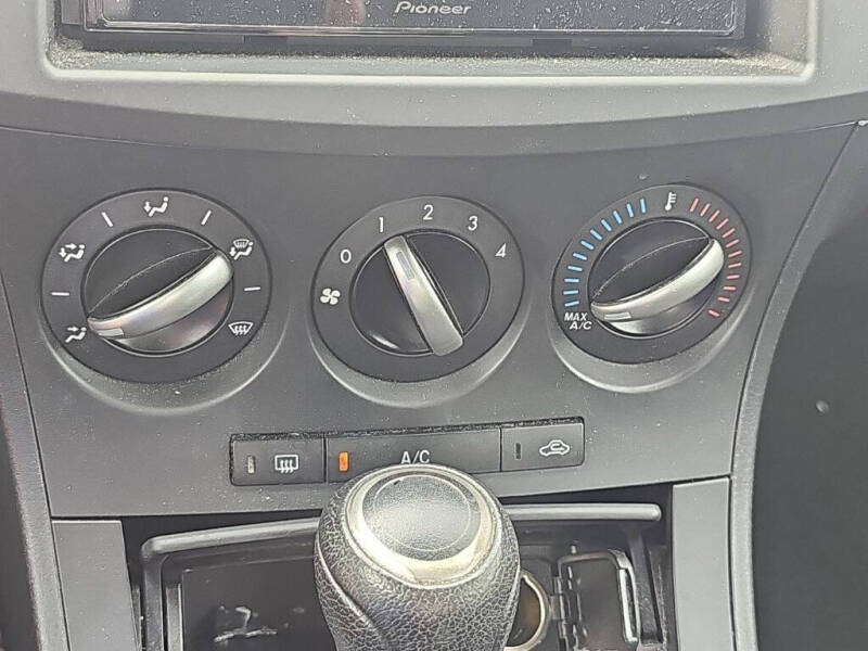 2012 Mazda MAZDA3 i Touring