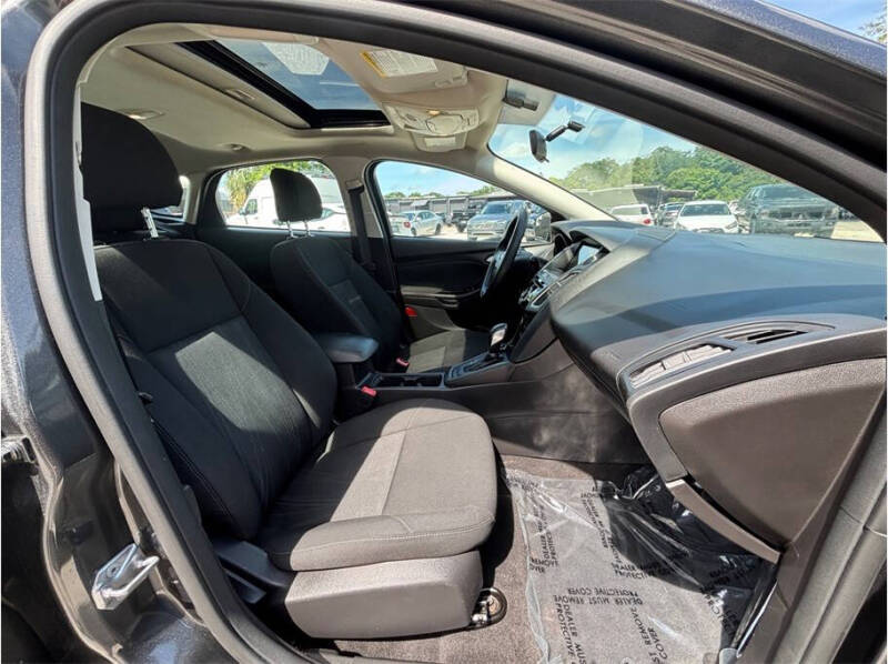 2017 Ford Focus SEL