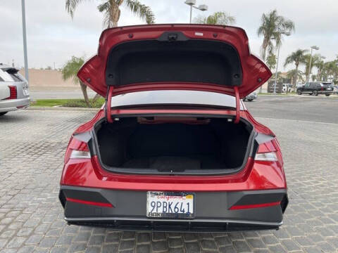 2024 Hyundai Elantra Hybrid Blue