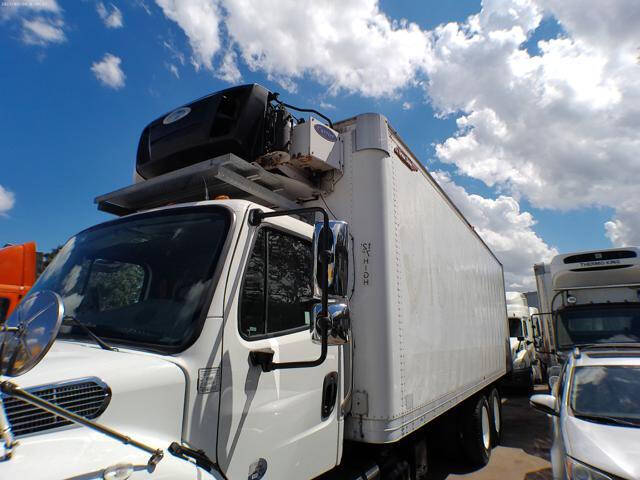 2017 Freightliner M2 106